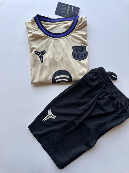 Nike Other - Nike Kid’s FC Barcelona Training Kit